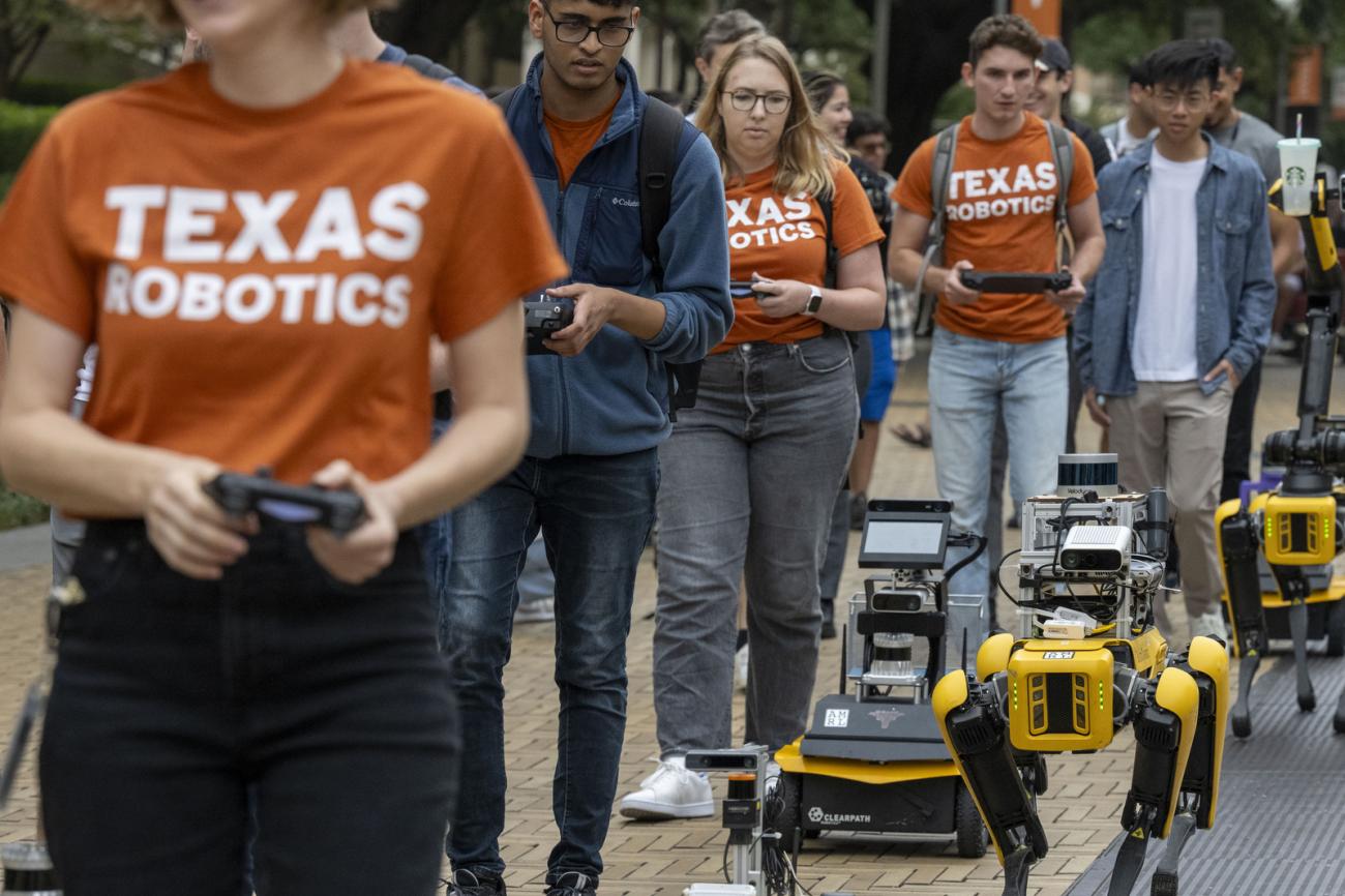 UT Launches Nation’s First Robotics Program for Freshman Applicants