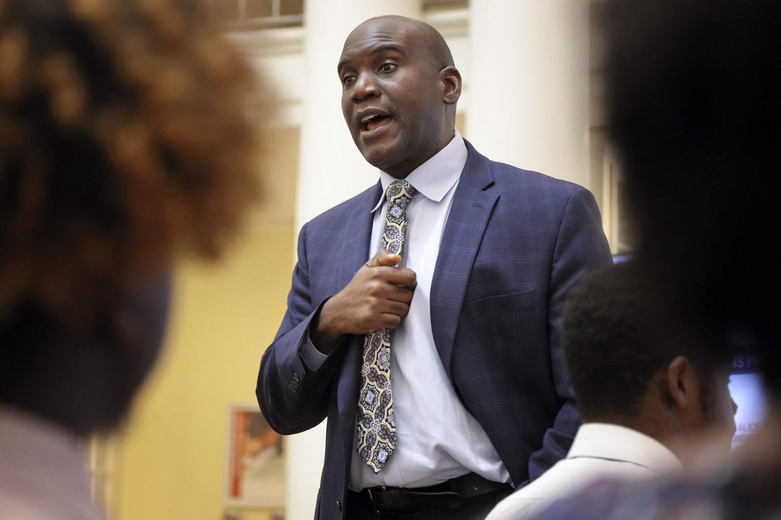 Faculty Directory | Texas ECE - Electrical & Computer Engineering at UT ...